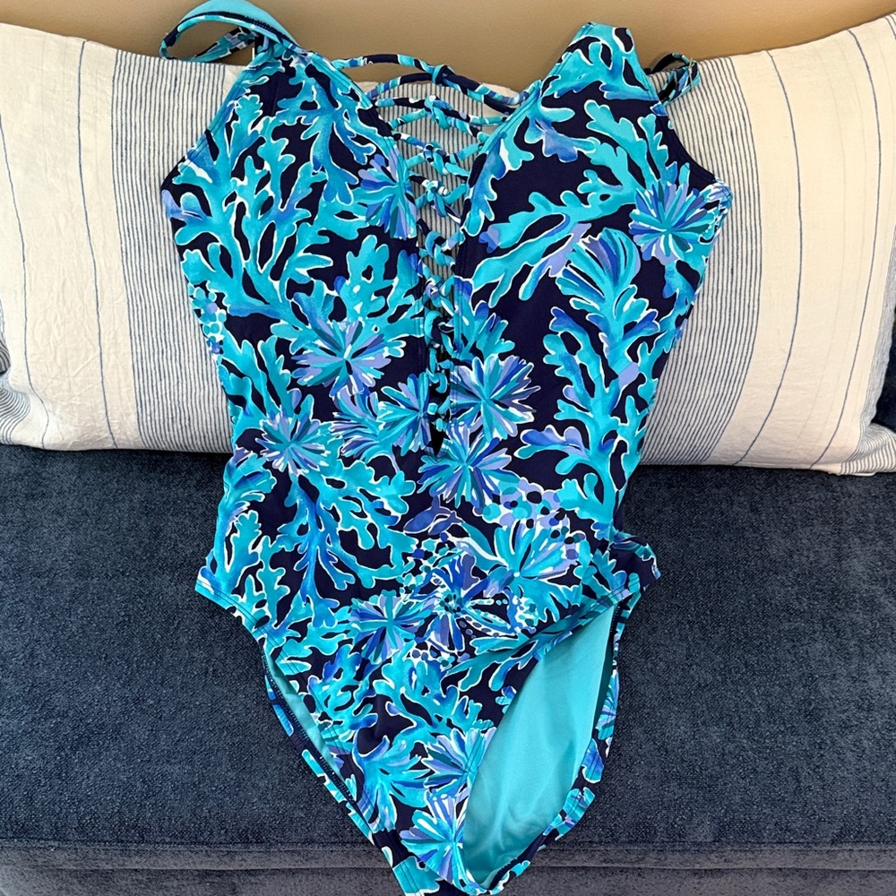 Lilly Pulitzer Isle Lattice Bathing Suit size 10